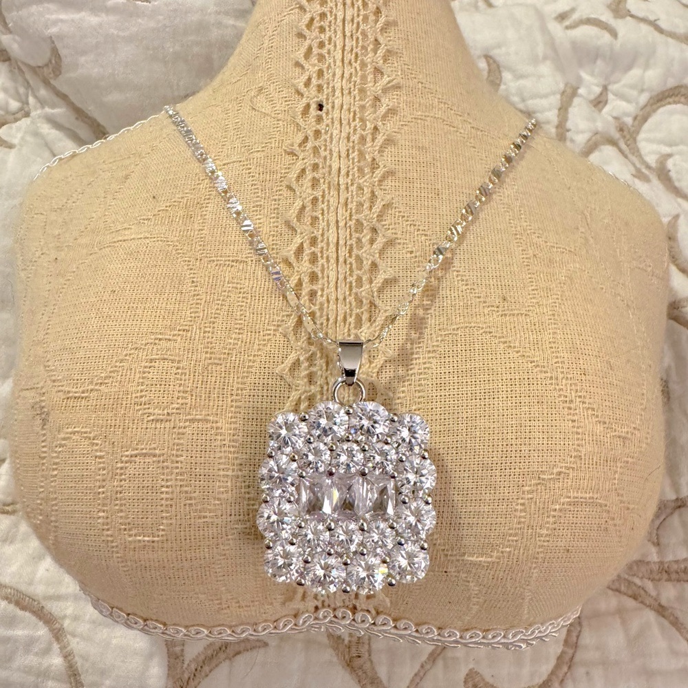 Diamond Moissanite 19ct Rectangular Necklace 14k … - image 1